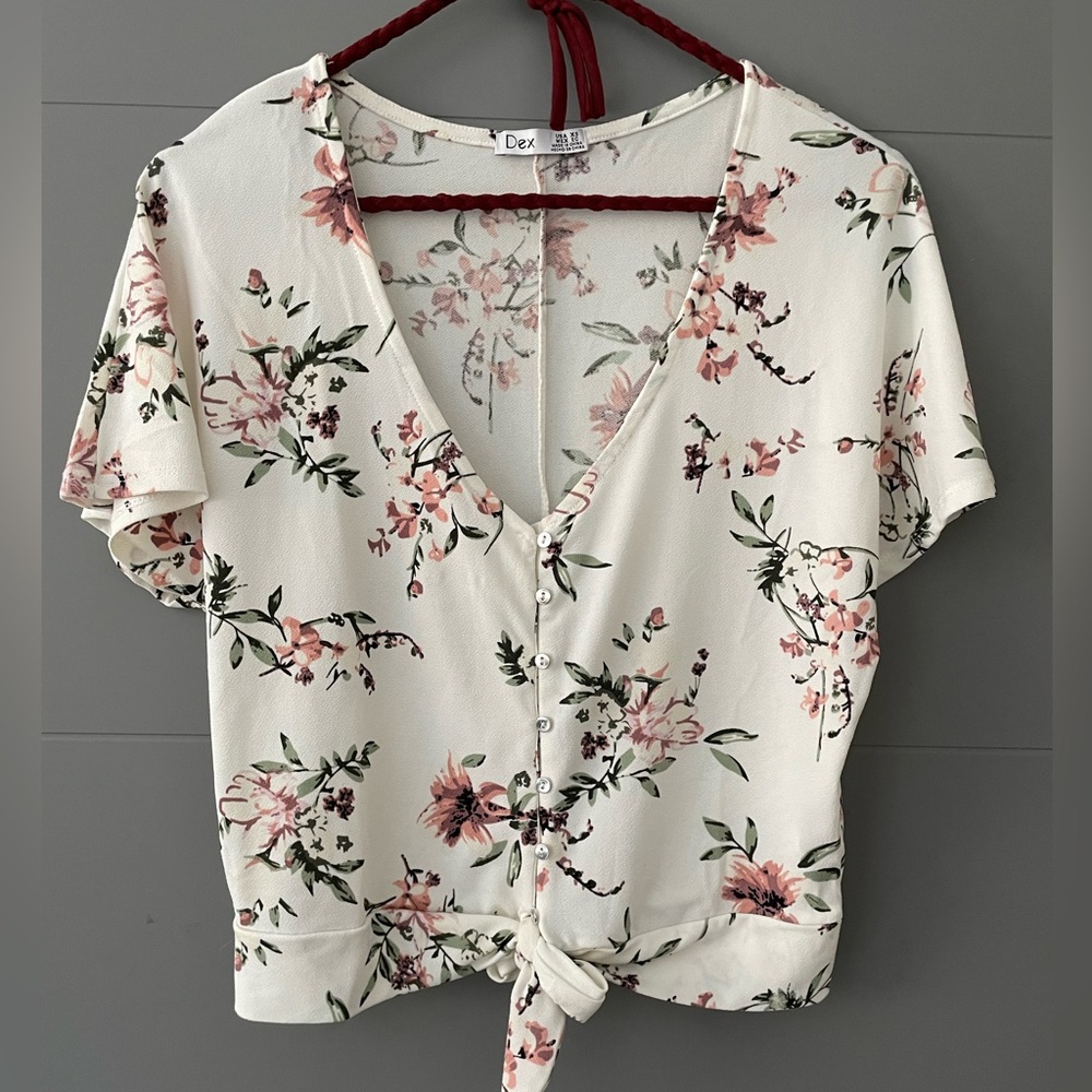 Tie up floral shirt